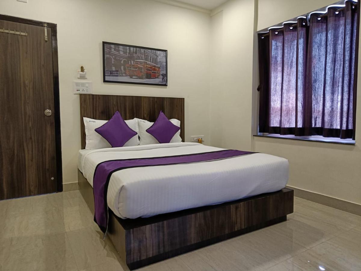 Sheldon Inn Kolkata Bagian luar foto
