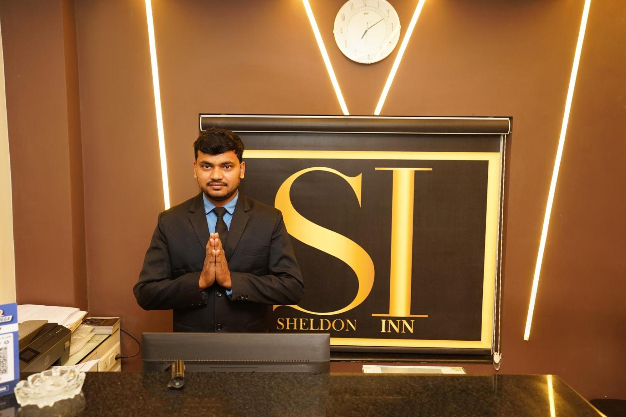 Sheldon Inn Kolkata Bagian luar foto